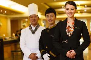 Chọn đồng phục cho nhân viên nhà hàng - khách sạn